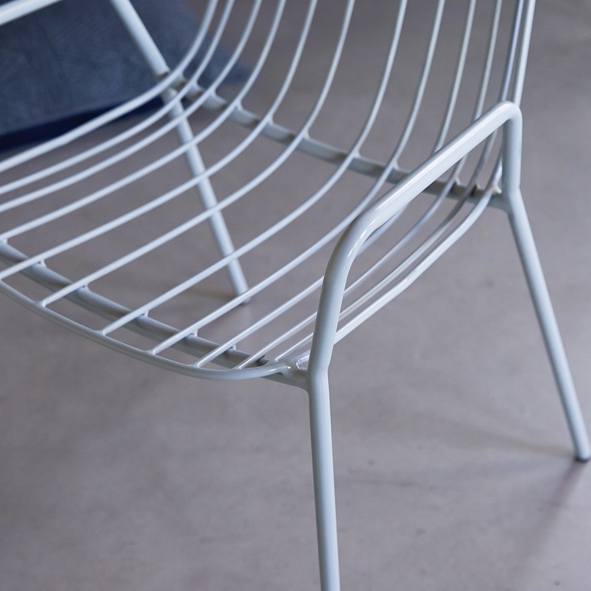 Arty - Fauteuil en métal bleu grey Arty - Fauteuil en métal bleu grey