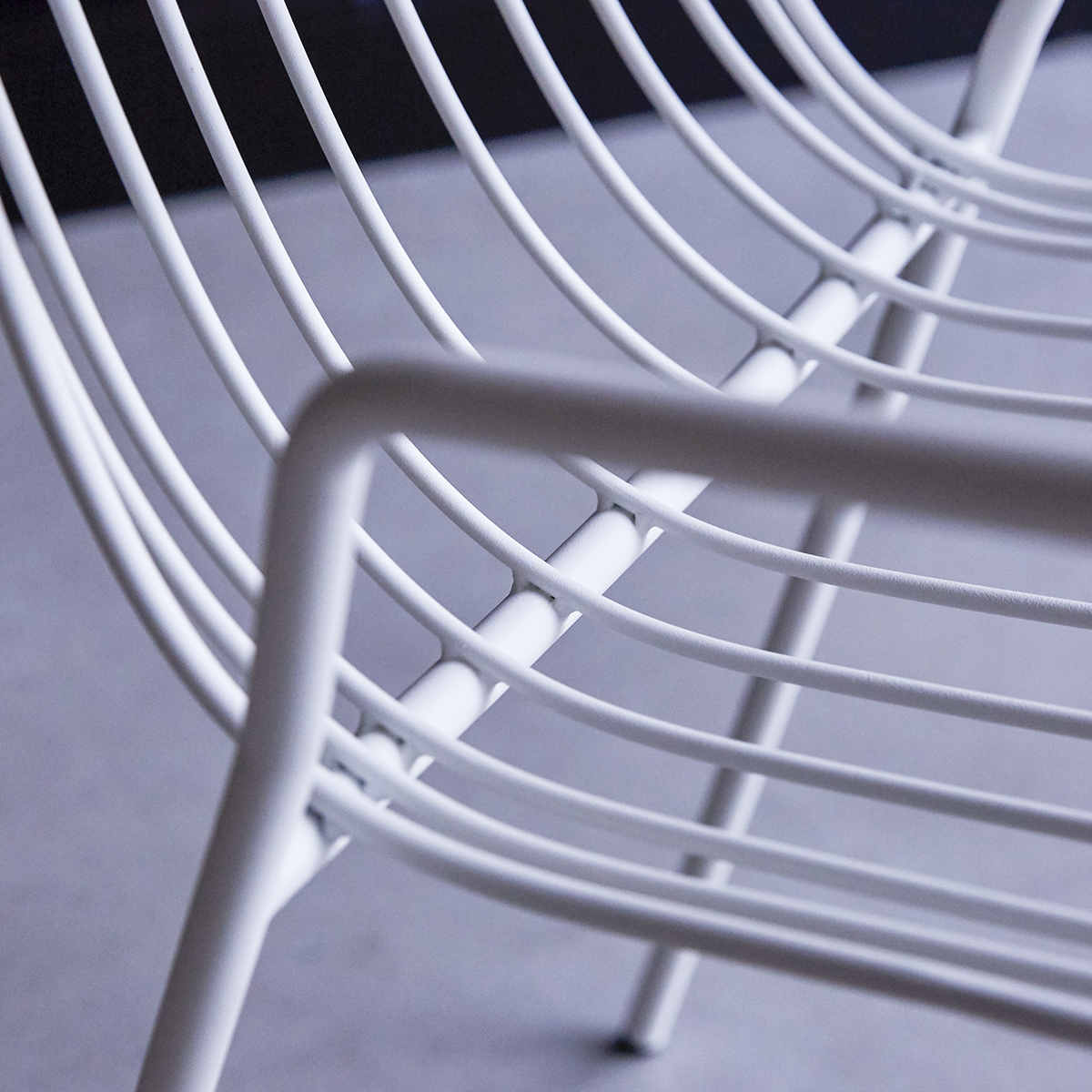 Arty - Fauteuil en métal white Arty - Fauteuil en métal white