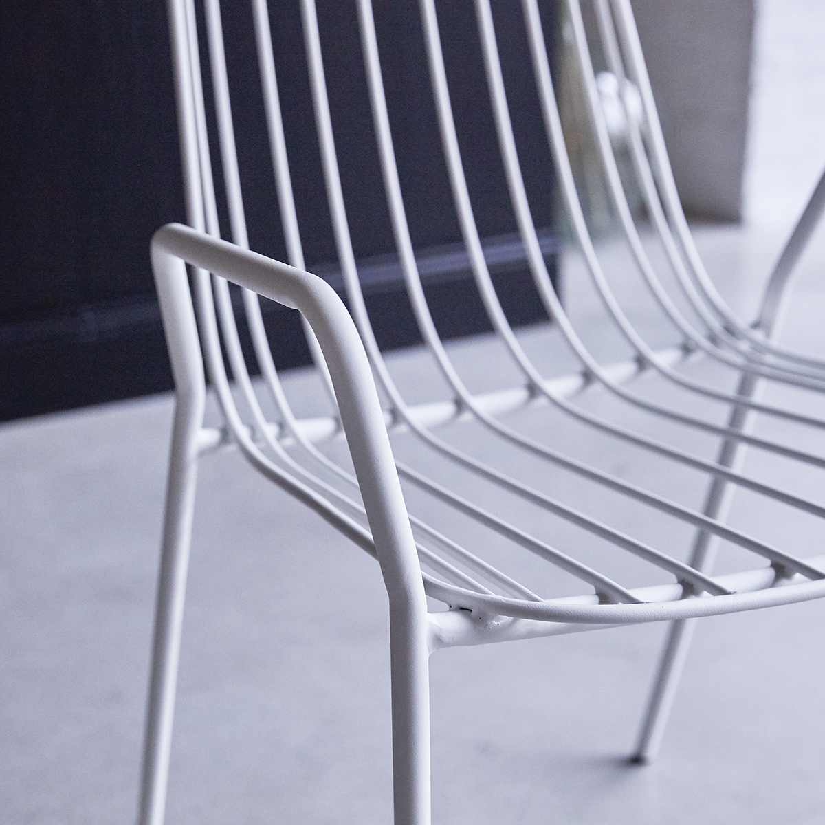 Arty - Fauteuil en métal white Arty - Fauteuil en métal white