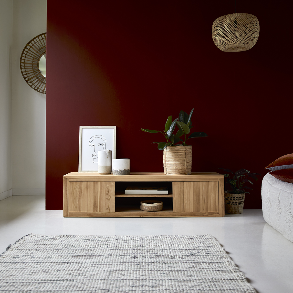 Basil - TV Schrank aus Teak 140 cm Basil - TV Schrank aus Teak 140 cm