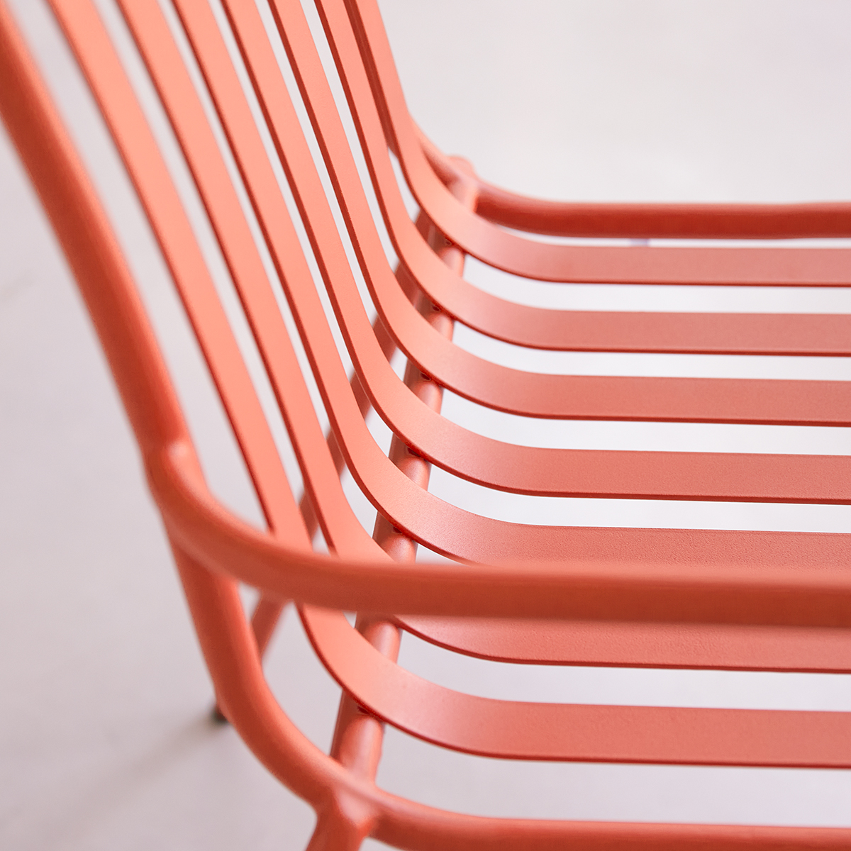 Gaby - Fauteuil en métal orange Gaby - Fauteuil en métal orange