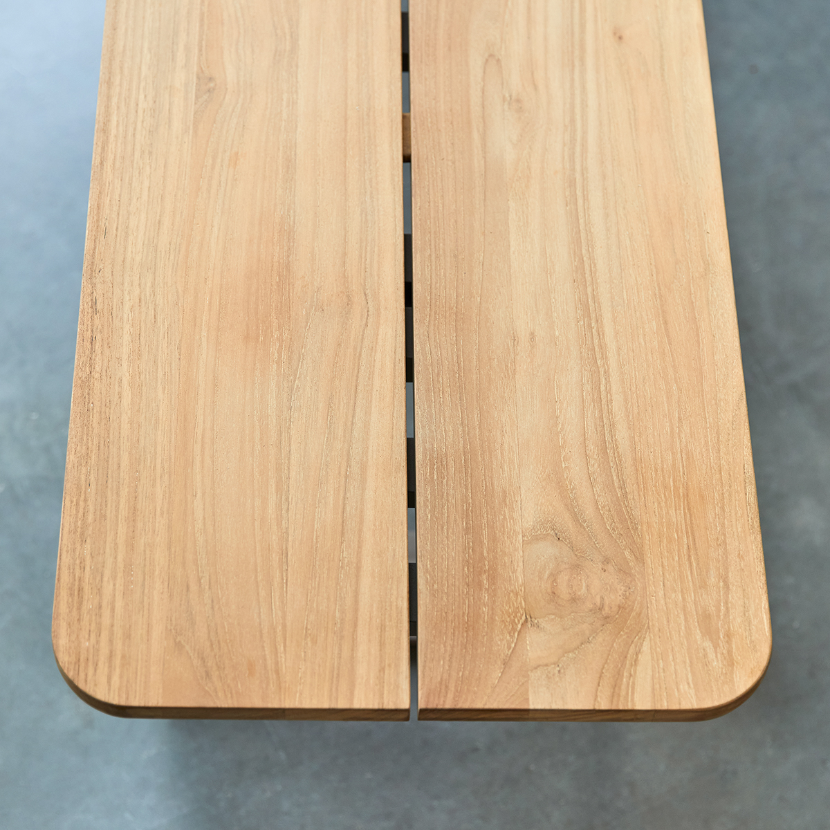Harper - Bank aus Teak massiv und Aluminium Harper - Bank aus Teak massiv und Aluminium