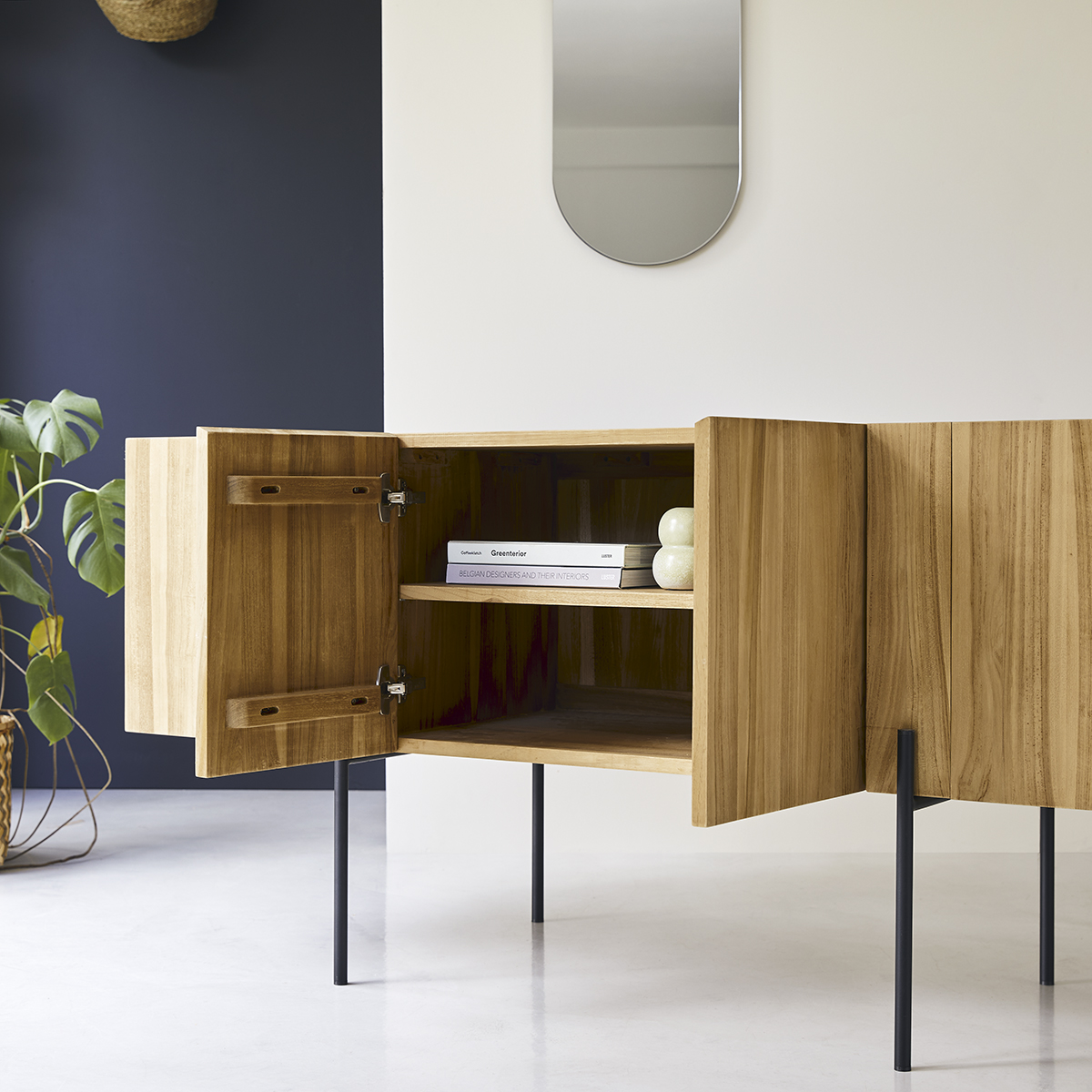 Honorine - Hohes Buffet aus massivem Teakholz 165 cm Honorine - Hohes Buffet aus massivem Teakholz 165 cm