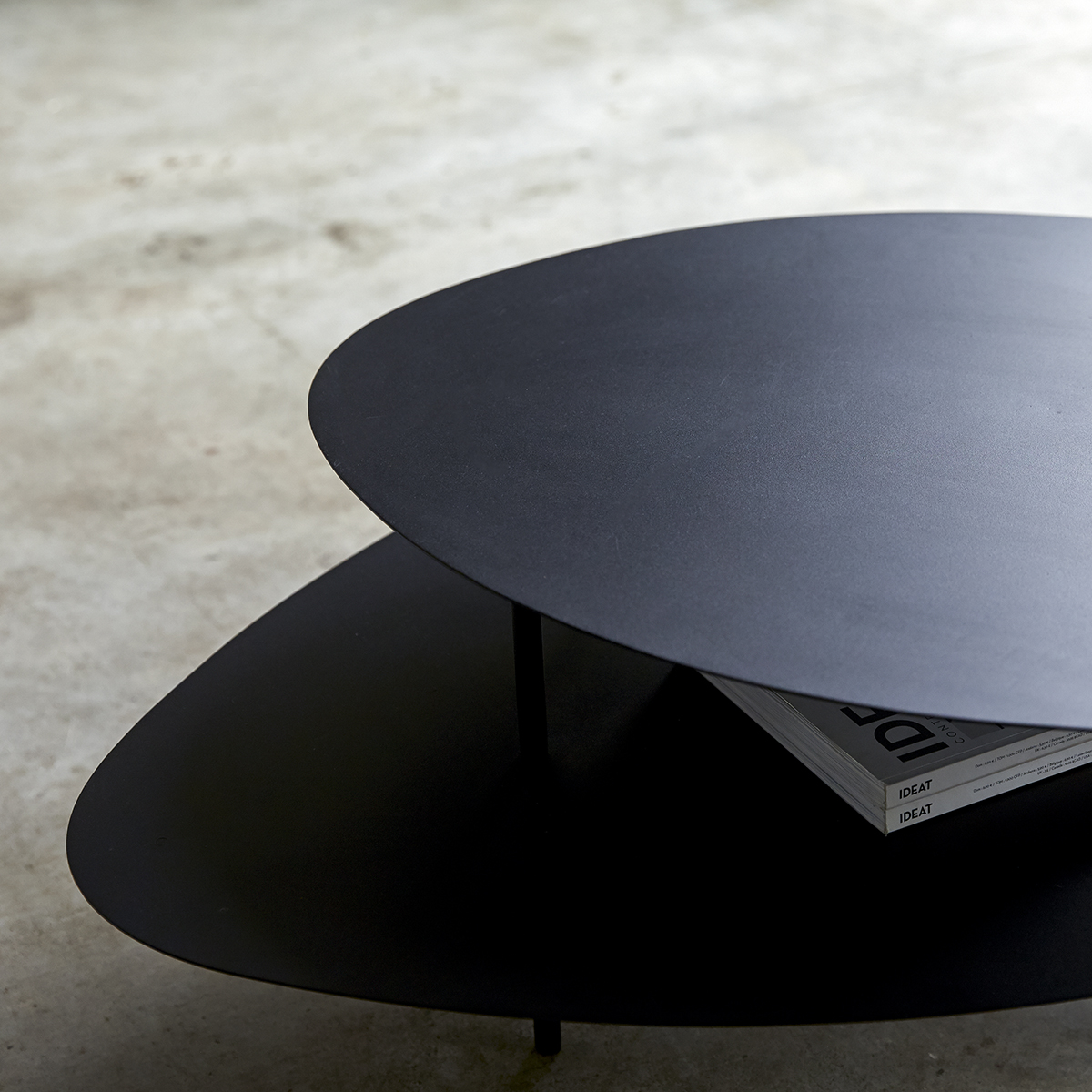 Judith - Couchtisch aus Metall Judith - Couchtisch aus Metall