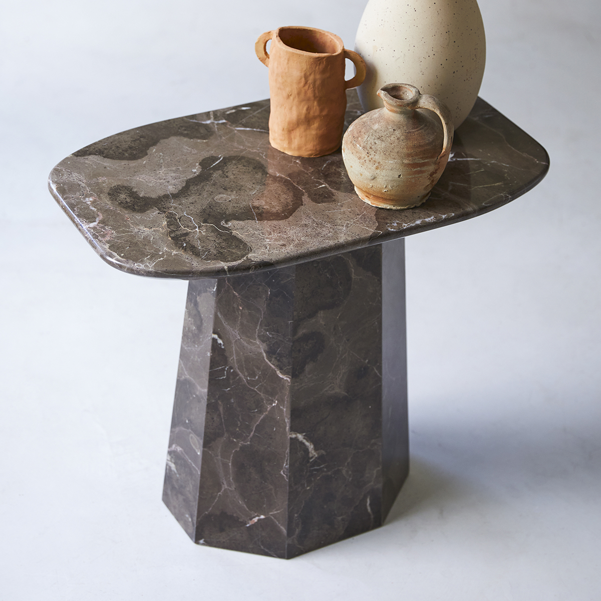 Keesog - Table d'appoint en marbre brown Keesog - Table d'appoint en marbre brown