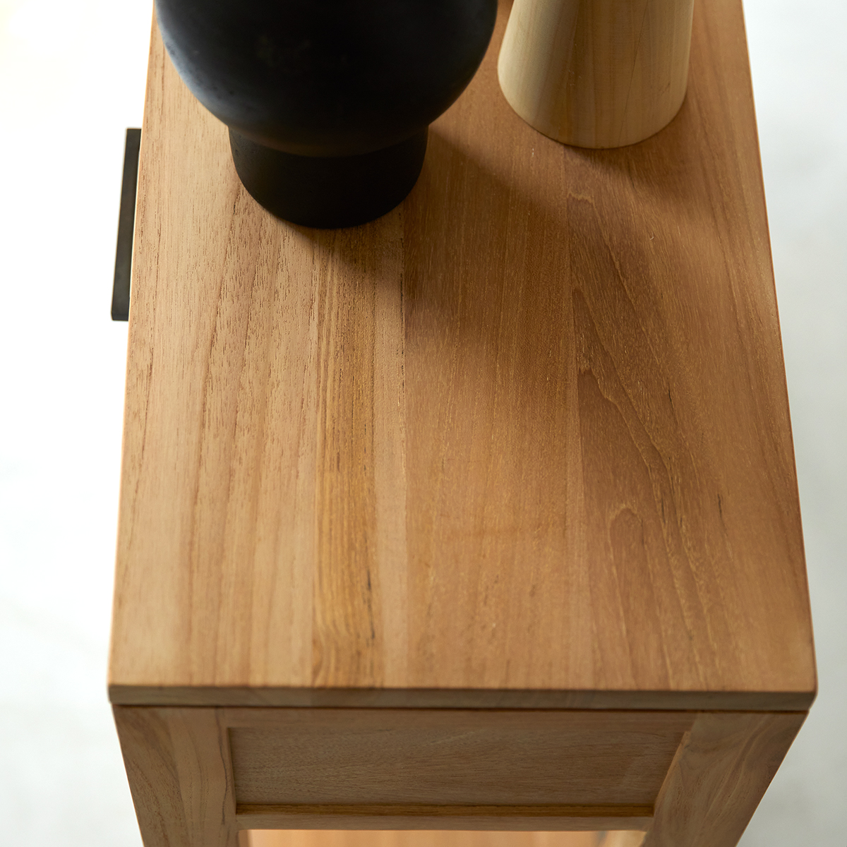 Maë - Konsole aus Teak Maë - Konsole aus Teak