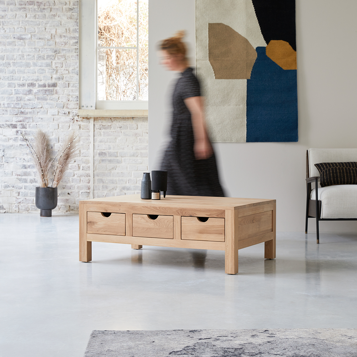 Oliver - Couchtisch aus massiver Eiche Oliver - Couchtisch aus massiver Eiche