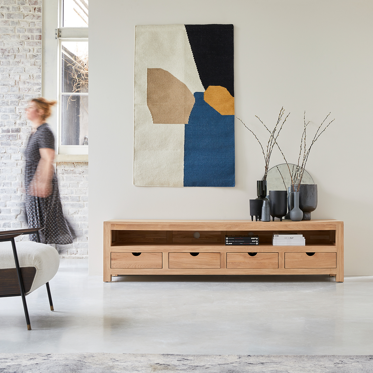 Oliver - TV-Schrank aus massiver Eiche 200 cm Oliver - TV-Schrank aus massiver Eiche 200 cm