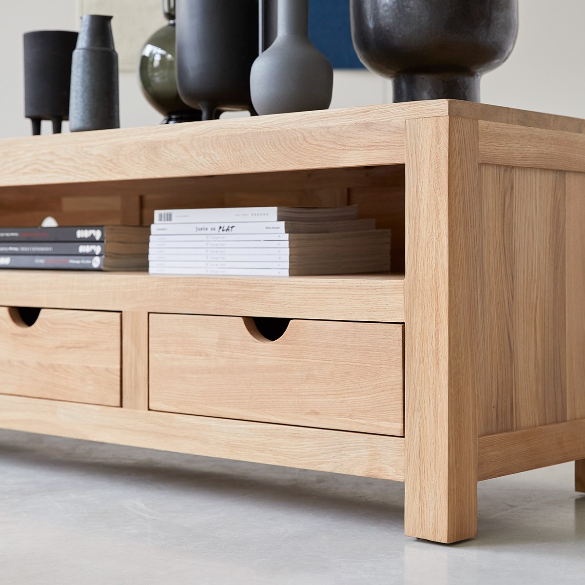 Oliver - TV-Schrank aus massiver Eiche 200 cm Oliver - TV-Schrank aus massiver Eiche 200 cm