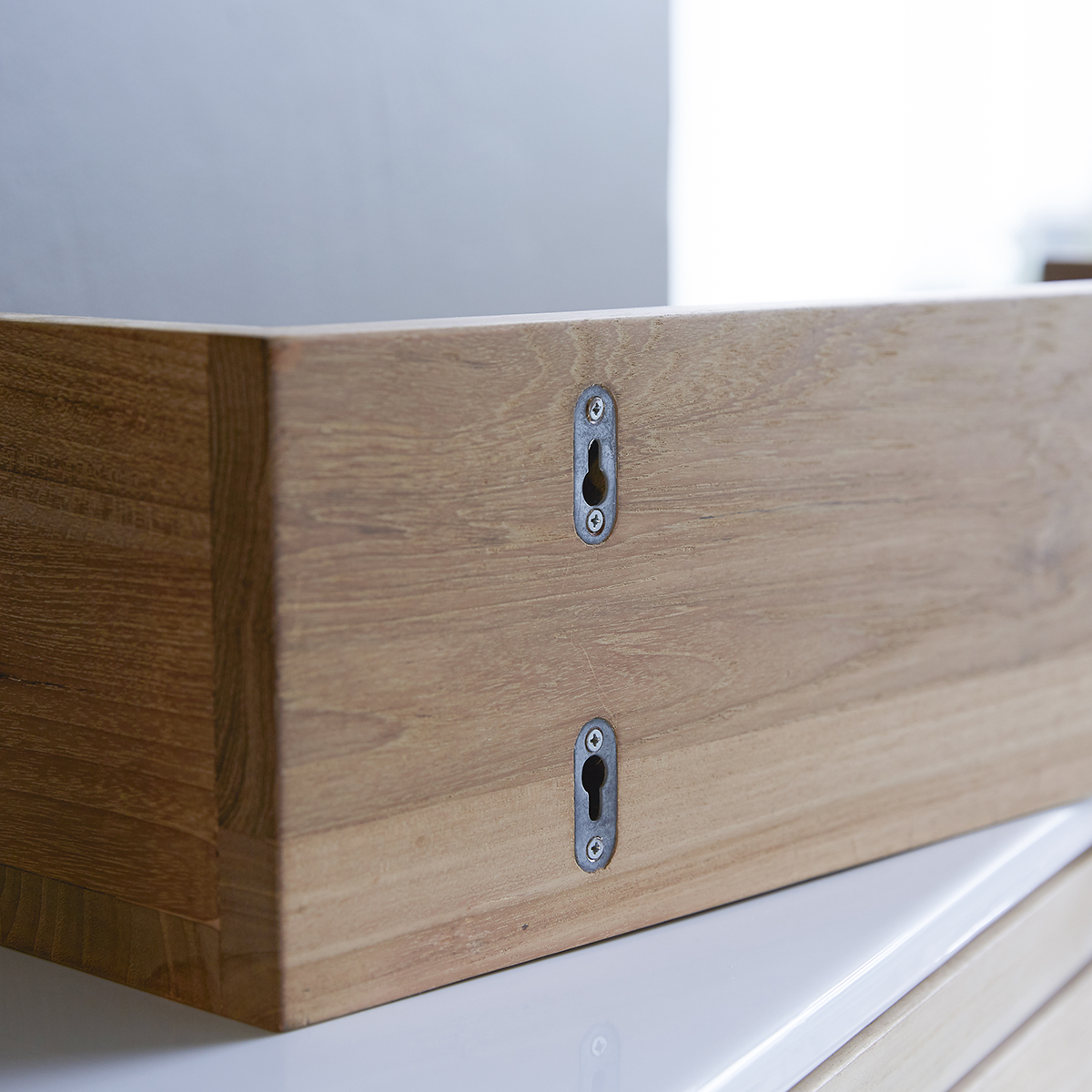 Sasha - Wandregal aus massivem Teak 60 cm Sasha - Wandregal aus massivem Teak 60 cm