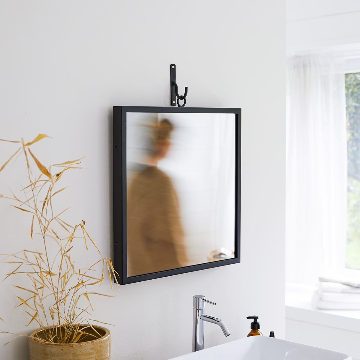 Square - Miroir en métal 50 cm Square - Miroir en métal 50 cm