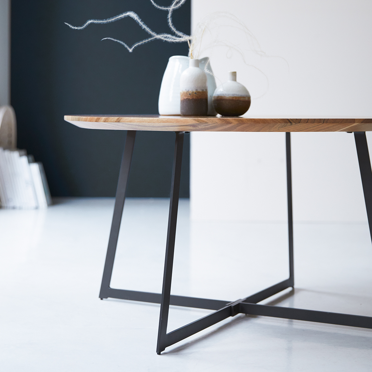 Temis - Couchtisch aus massivem Akazienholz Temis - Couchtisch aus massivem Akazienholz
